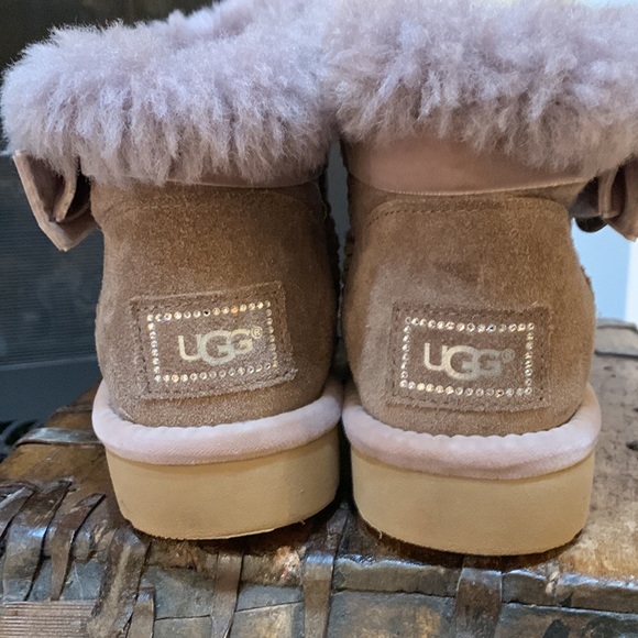 Light brown UGG boots with bling detail on bow and UGG name - Picture 3 of 6